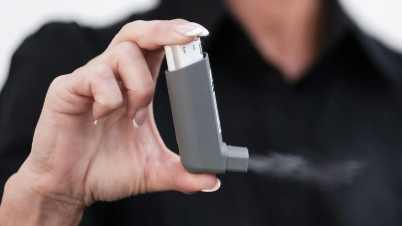 Photographie d'un pulvérisateur pour l'asthme