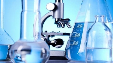 Des appareils de laboratoire pour analyser les polluants de l'air intérieur